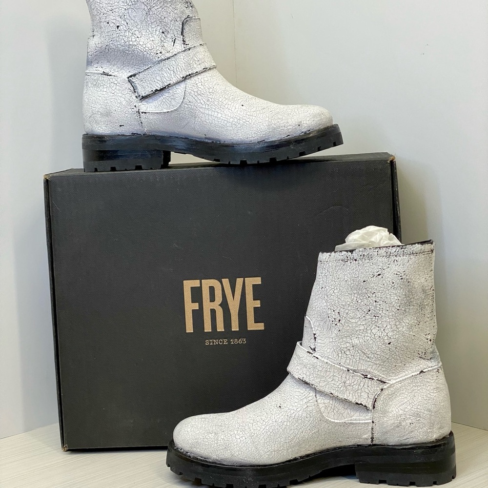 Natalie Lug Engineer Short Boot